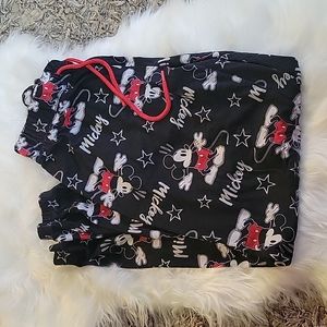 🛍️Disney jogger style pants size M